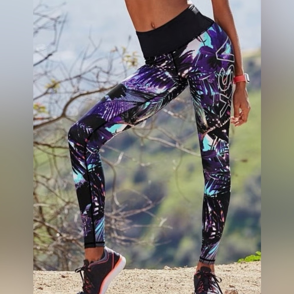 Victoria secret VSX limited edition tropical palm tree leggings, size Medium